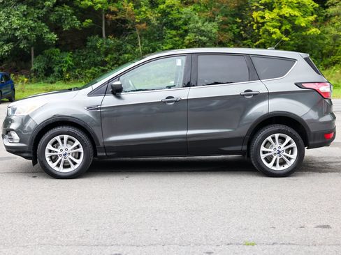 Used 2017 Ford Escape SE AWD/4WD image 8