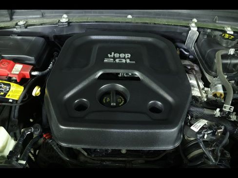 Used 2021 Jeep Wrangler Unlimited Sahara image 17