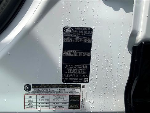 Used 2025 Land Rover Defender 130 V8 image 18