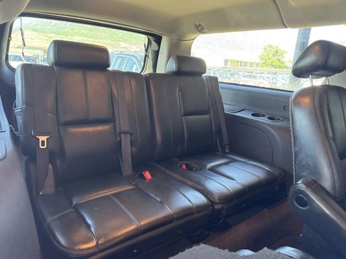Used 2007 GMC Yukon XL Denali AWD/4WD image 18