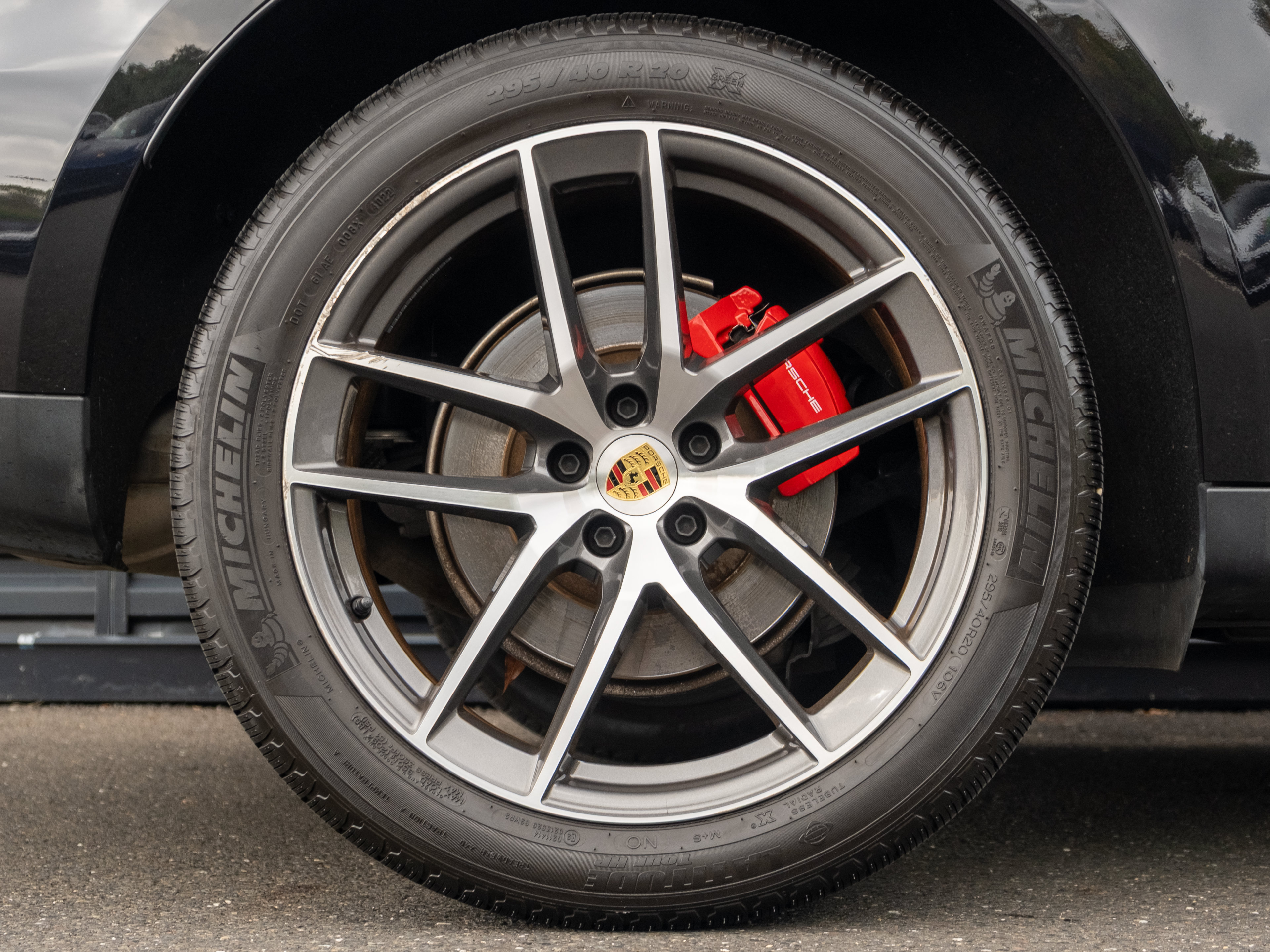 Certified 2023 Porsche Macan S AWD/4WD image 14