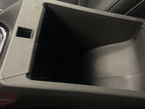 New 2026 Jeep Compass Limited image 31