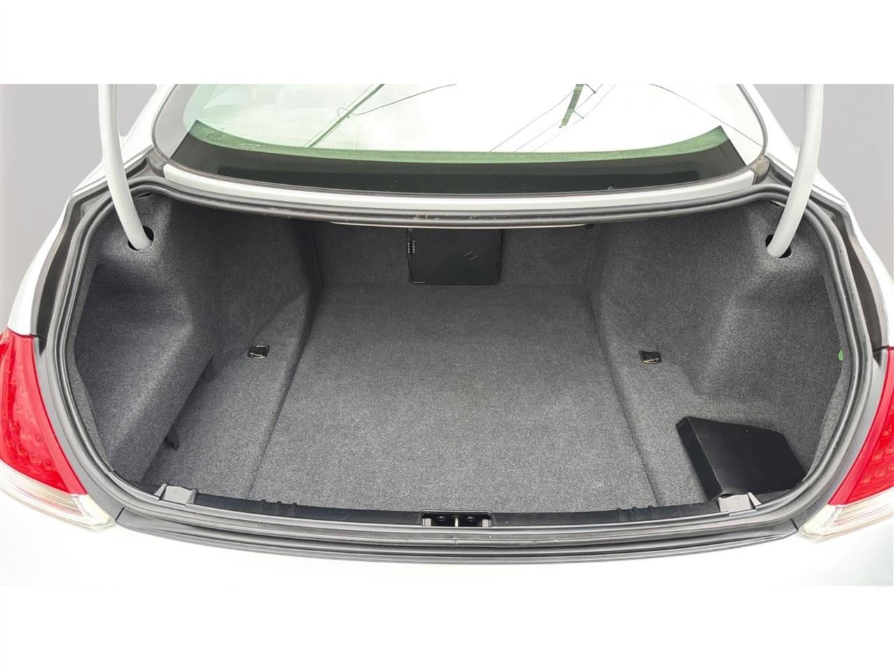 Used 2007 BMW M6 Coupe RWD image 38