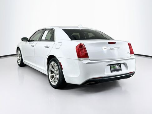 Used 2018 Chrysler 300 C w/ Sun, Sound & Nav Package RWD image 5