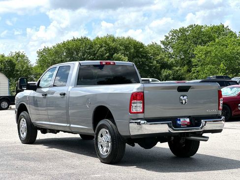 Used 2024 RAM 3500 Tradesman w/ Chrome Appearance Group AWD/4WD image 13