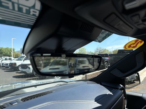 Used 2025 Chevrolet Silverado 1500 High Country image 27