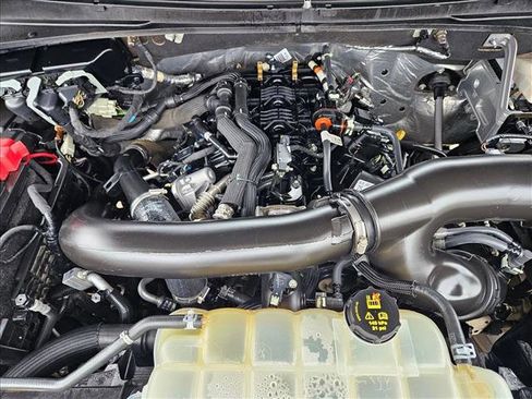 Used 2022 Ford Expedition Max XLT image 24