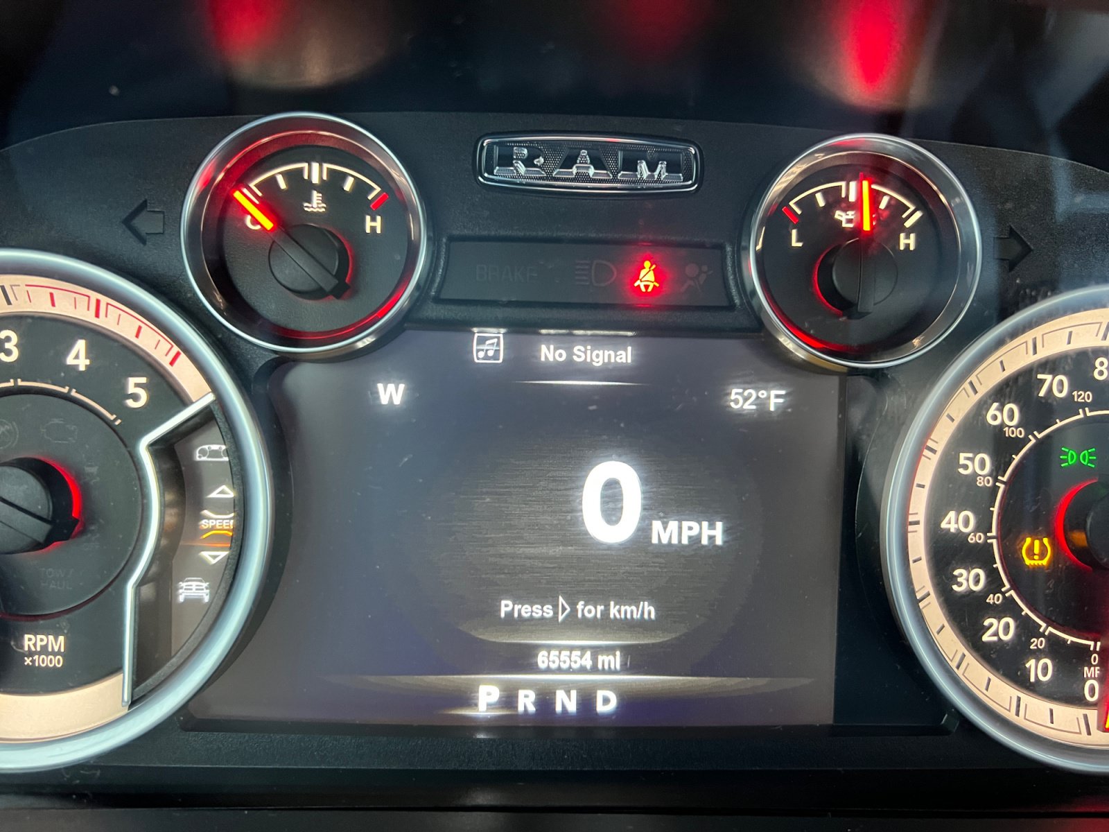 Used 2017 RAM 2500 SLT AWD/4WD image 11
