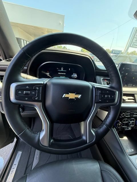 Used 2024 Chevrolet Tahoe LT w/ Luxury Package RWD image 9