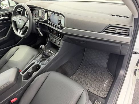 Used 2019 Volkswagen Jetta S FWD image 18