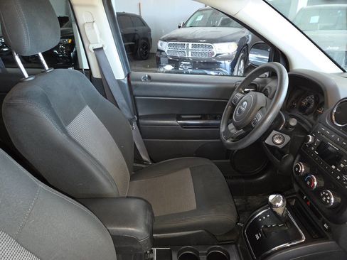 Used 2016 Jeep Compass Sport w/ Power Value Group AWD/4WD image 28