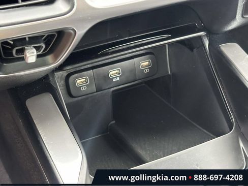 Certified 2023 Kia Sorento LX FWD image 26