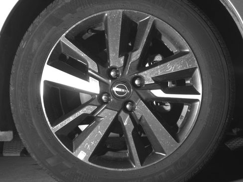 Used 2025 Nissan Versa SV image 13