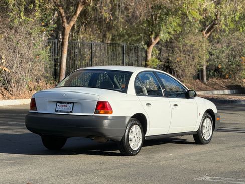 Used 1998 Saturn S-Series SL1 image 5