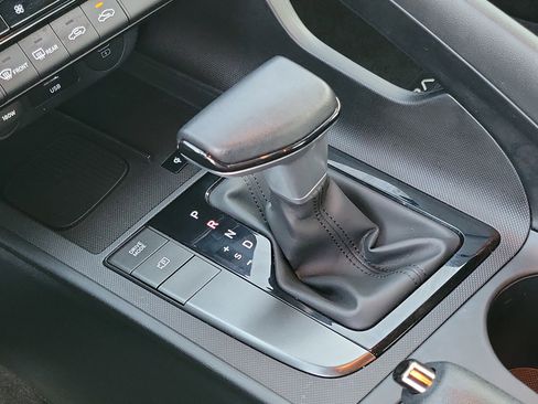 Certified 2025 Hyundai Elantra Sport w/ Cargo Package image 13