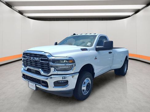New 2026 RAM 3500 Tradesman w/ Chrome Appearance Group A AWD/4WD image 3