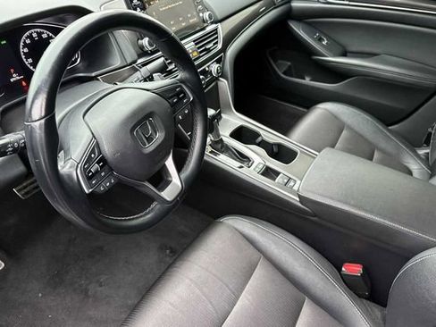 Used 2019 Honda Accord Sport image 4