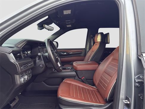 Used 2024 GMC Yukon Denali Ultimate image 9