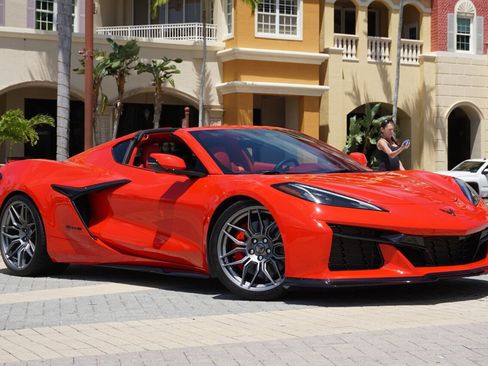 Used 2024 Chevrolet Corvette Z06 w/ Stealth Interior Trim Package image 7