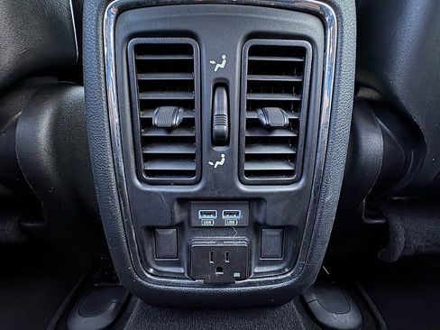 Used 2020 Jeep Grand Cherokee Limited image 33