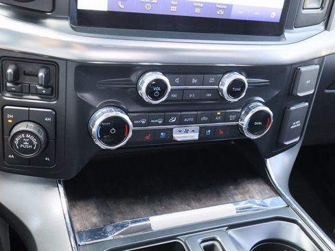 Used 2022 Ford F150 Lariat AWD/4WD image 18