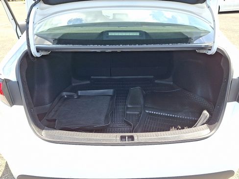 Certified 2023 Toyota Corolla LE image 28