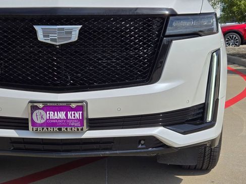 Used 2023 Cadillac Escalade Sport w/ LPO, ONYX Package image 6