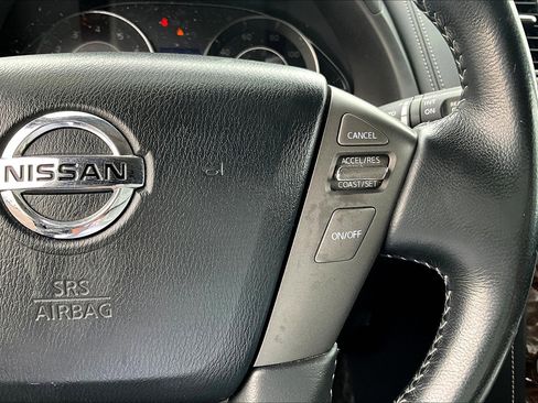 Used 2018 Nissan Armada SL image 18