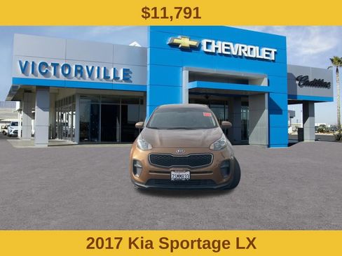 Used 2017 Kia Sportage LX image 2