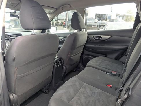 Used 2016 Nissan Rogue S image 29