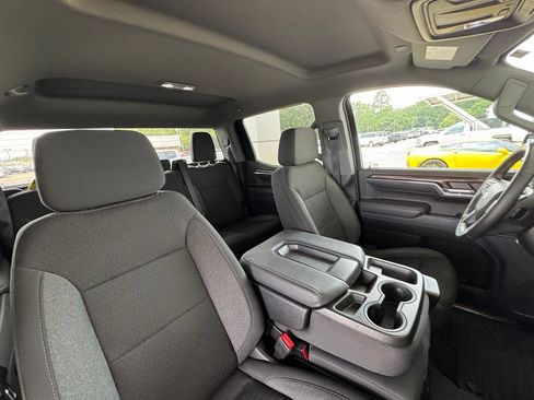 Used 2023 Chevrolet Silverado 1500 LT AWD/4WD image 19