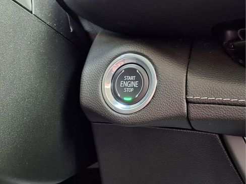 Certified 2023 Buick Envision Avenir image 9