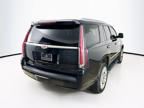 Used 2019 Cadillac Escalade Premium Luxury image 6