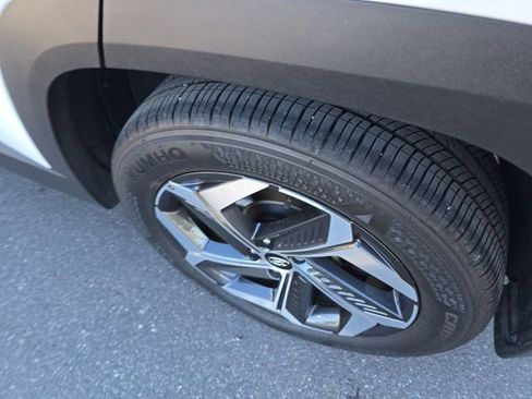 Used 2022 Hyundai Tucson Limited w/ Cargo Package image 7