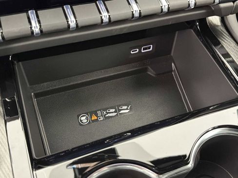 New 2026 GMC Yukon AT4 w/ AT4 Premium Plus Package AWD/4WD image 70