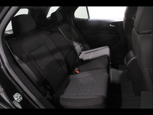 Certified 2024 Chevrolet Equinox LT FWD image 18
