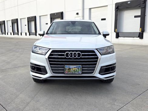 Used 2017 Audi Q7 3.0T Prestige image 2