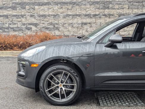 New 2026 Porsche Macan AWD/4WD image 11