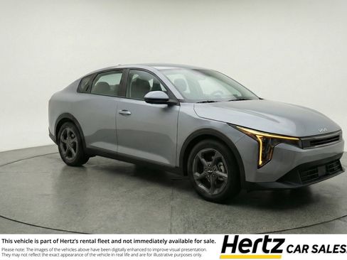 Used 2025 Kia K4 FWD image 1