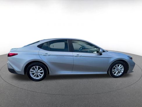 Used 2025 Toyota Camry LE image 16