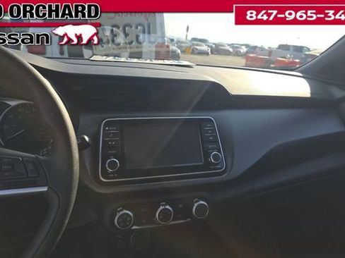 Used 2020 Nissan Kicks S image 10