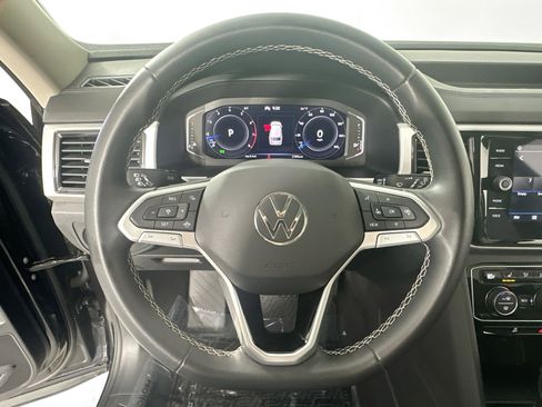 Used 2023 Volkswagen Atlas SE image 11