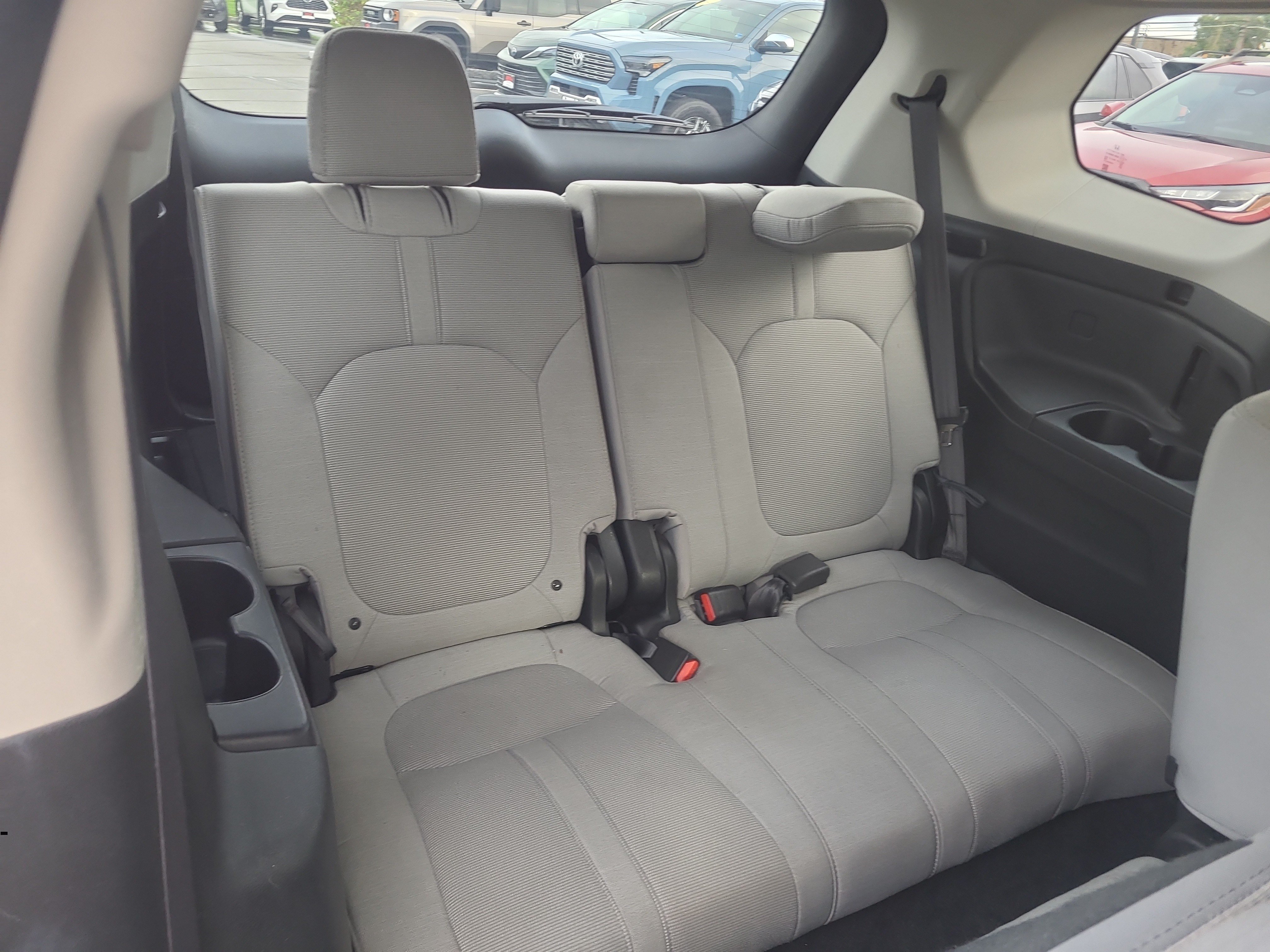 Used 2023 Honda Pilot LX image 28