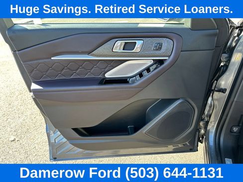Used 2026 Ford Explorer Platinum w/ LUX Leather Package AWD/4WD image 11