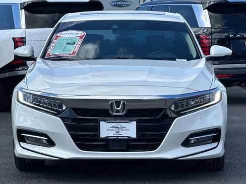Used 2019 Honda Accord Touring image 9