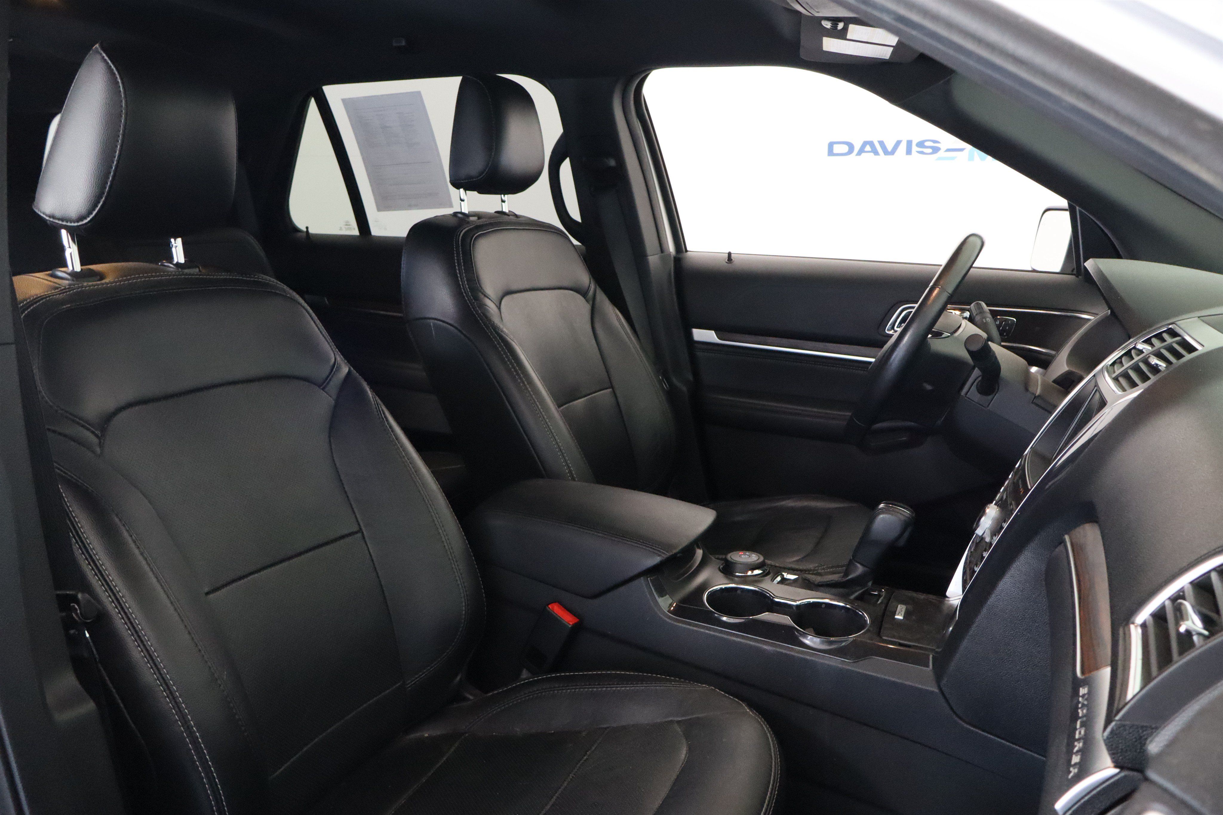 Used 2019 Ford Explorer Limited w/ Class III Trailer Tow Package AWD/4WD image 20
