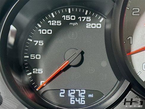 Used 2018 Porsche 911 Carrera 4S image 11