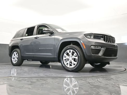 Used 2022 Jeep Grand Cherokee Limited image 66