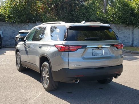 Used 2023 Chevrolet Traverse LT image 6