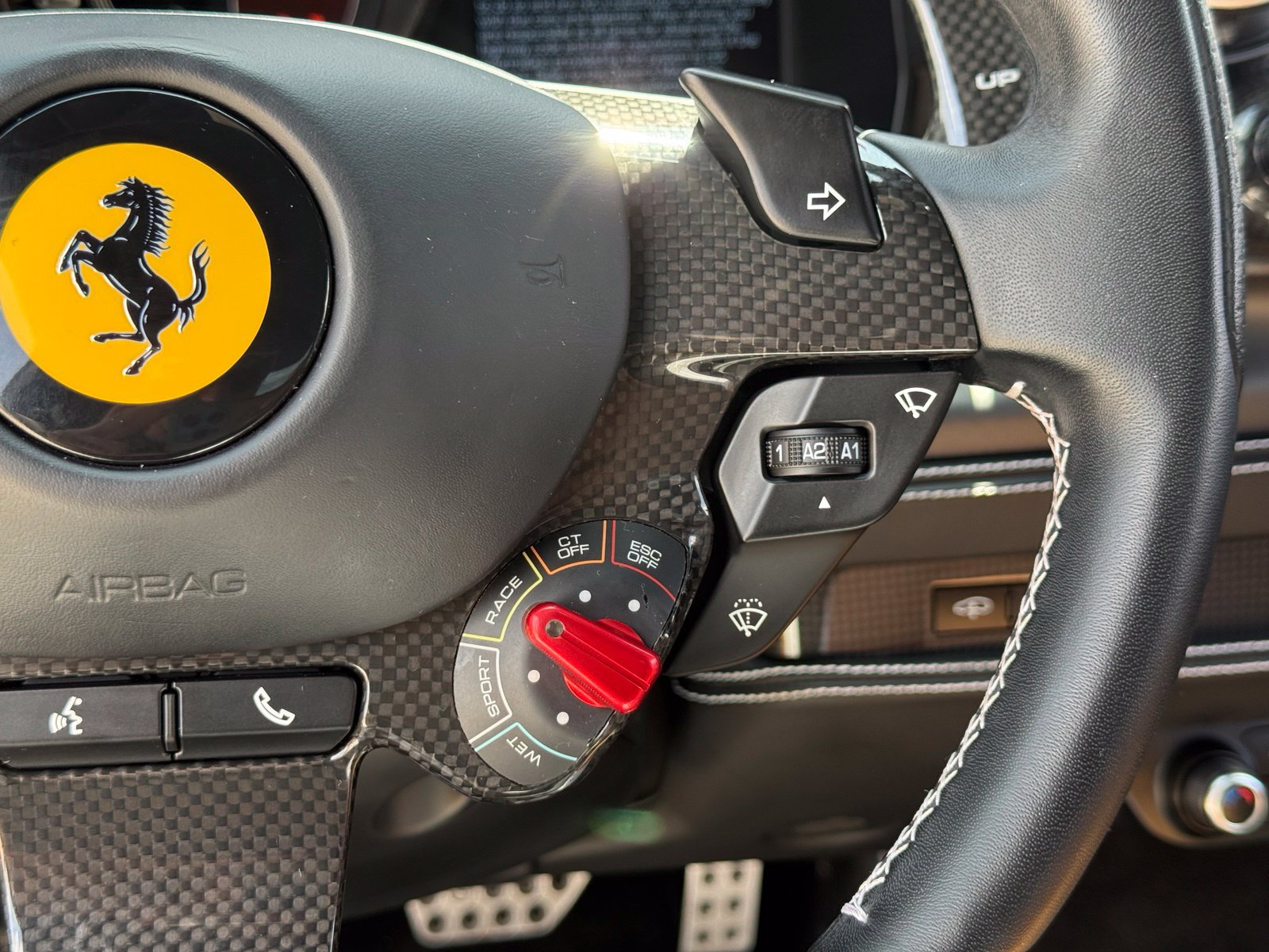 Used 2020 Ferrari F8 Tributo RWD image 33